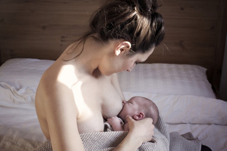 El apego y la lactancia materna, una relación irrompible