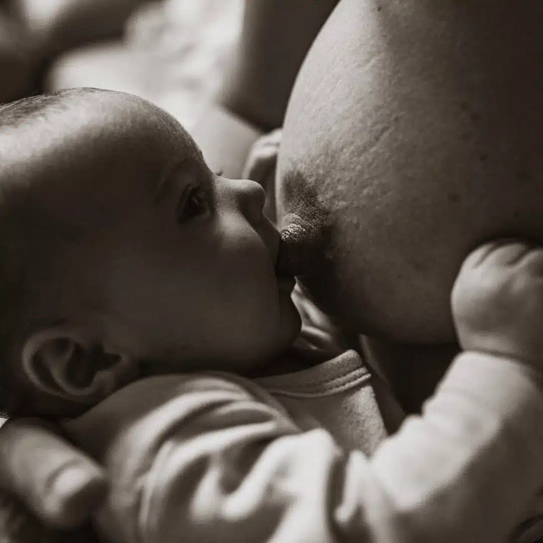 Consejos para mantener la lactancia materna cuando tu bebé empieza la  Escuela Infantil